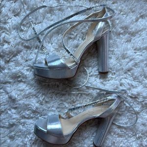 Jessica Simpson Ilyenda platform sandal